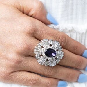 Paparazzi Jewelry accessories - Ring with Deep Purple Gem - Vintage